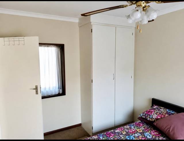 2 BEDROOM TOWNHOUSE FOR SALE IN ROOIHUISKRAAL NORTH